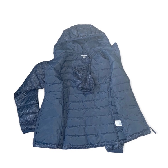 Amazon Essentials Women's Lightweight Jacket - Picture 6 of 8